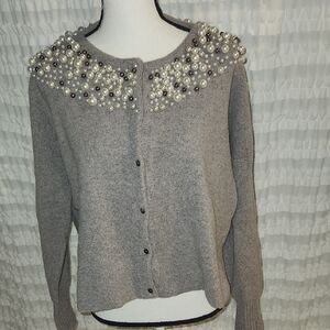 Elegant MOTH Gray/brown Oversize Small Pearl-Embellished Women's Sweater